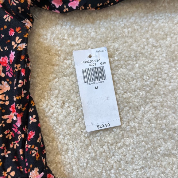 NEW Old Navy Dress Womens Medium Pink Black Ditzy Floral Cut Out Back Smocked - Picture 4 of 9